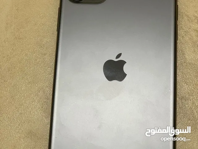 iPhone 11pro max with box ايفون 11 برو ماكس بيع فوري