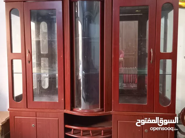 بوفيه للبيع بحالة ممتازة وسعرررررررررر  كزيوووووووني
