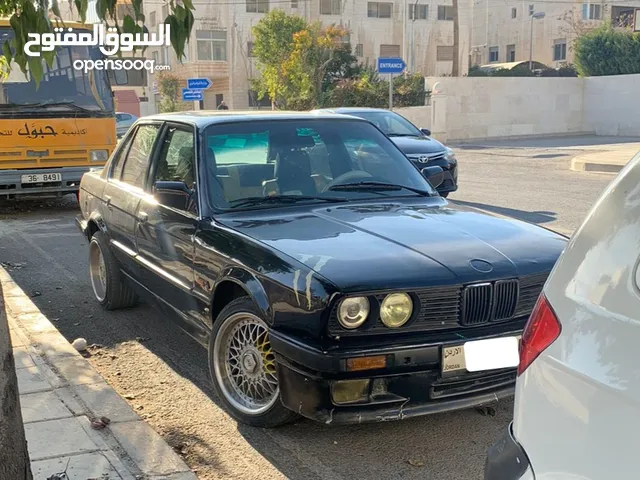 BMW 318 بوز موديل 89 للبيع او للبدل على افانتي 96-99