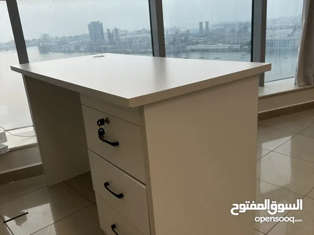للبيع مكتب دراسي