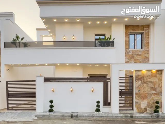450 m2 5 Bedrooms Townhouse for Sale in Tripoli Ain Zara