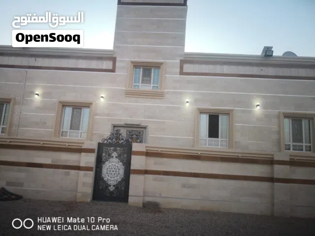 100 m2 3 Bedrooms Apartments for Rent in Dhofar Salala