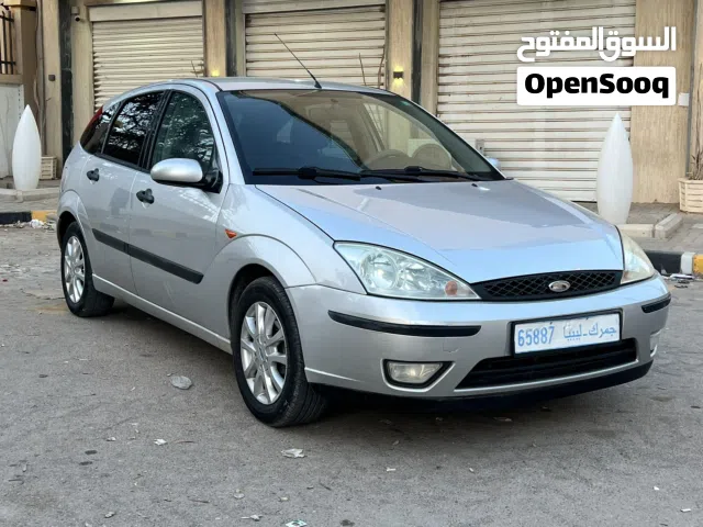 فورد فوكس 2004 الوجه الأخير محرك 16 الأسود ماشيه 80 ألف كم صورها في ألمانيا موجودات مشي حقايق سياره