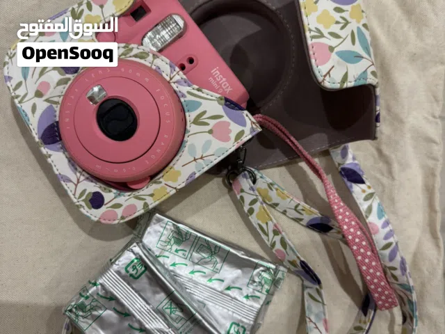 Instax mini 9 with cover and 2 packs of cartridge