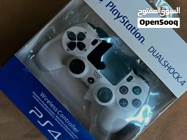 أجهزه سوني 4 و أشرطة للبيع نظيفه أمورها طيبه(الوصف)