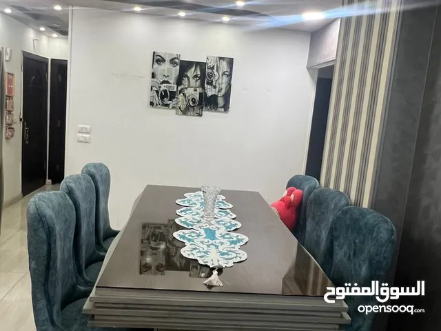 انتريه وسفره ونيش استخدام بسيط
