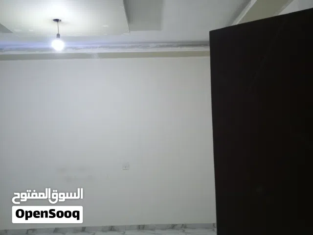 220 m2 3 Bedrooms Townhouse for Sale in Tripoli Ain Zara