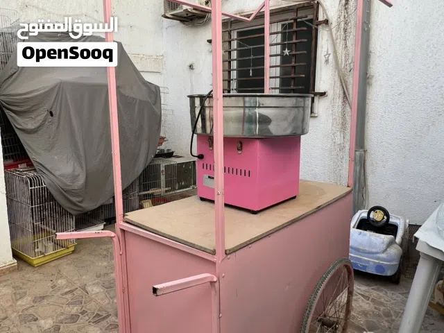 عربة ومكينة غزل البنات