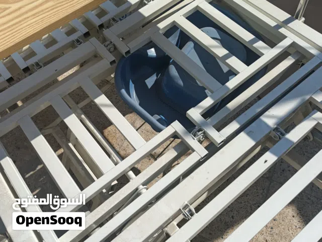 سرير طبي جديد استعماله خفيف نظيف حيل معاه المندر اشتريته 450واريد ابيعه سعره 325الف او بيه مجال