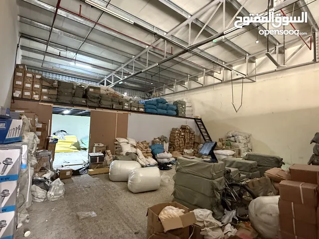 محل كامل متكامل في مدينة العين مزيد : أدوات التنجيد والأثاث والمنزلي المحل معروض للبيع كامل(خلو)