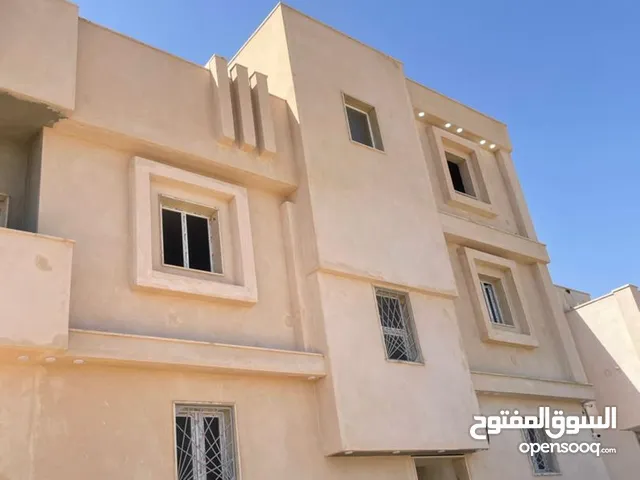 650 m2 3 Bedrooms Villa for Sale in Tripoli Al-Bivio