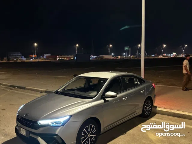 mg ام جي 5 بلس