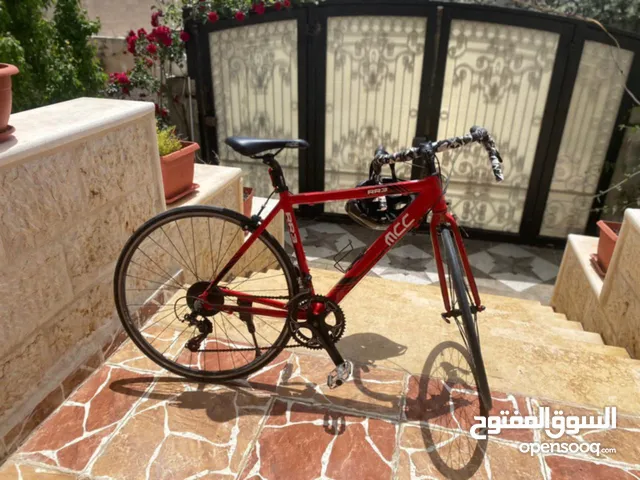 بسكليت سباق نخب شبه جديد للبيع