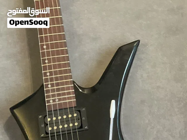 جيتار اليكتريك اسود مع سلك