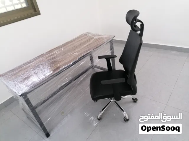 طاولة كمبيوتر أو دراسة تفصيل مع كرسي مكتب