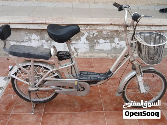 دراجة كهربائية FUJI زوجية، قابلة لشحن ، من الضروري قرأة الوصف والسعر قابل للمناقشة .