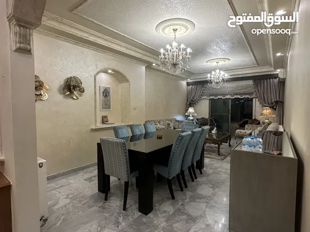 212 m2 3 Bedrooms Apartments for Rent in Amman Al Kursi