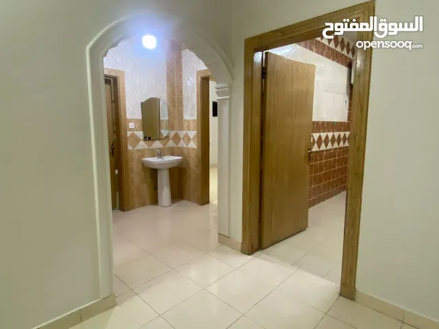 18 m2 4 Bedrooms Apartments for Rent in Al Riyadh Al Khaleej