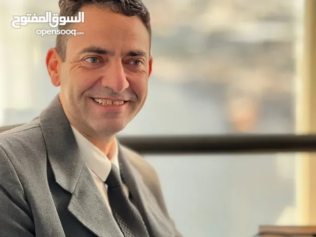 مدرس لغه عربيه واسلاميه واجتماعيات