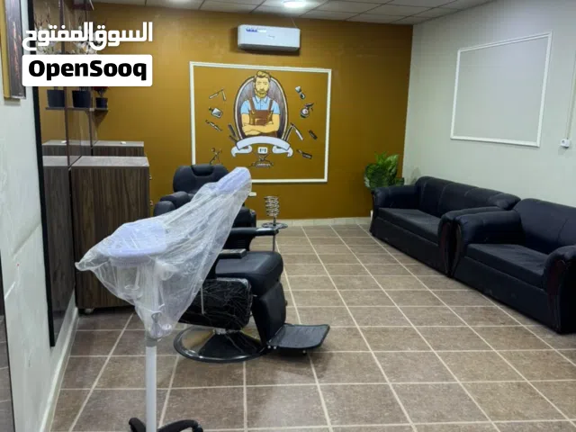 حلاق للايجار في خلة الفرجان بالقرب من سوق غزة