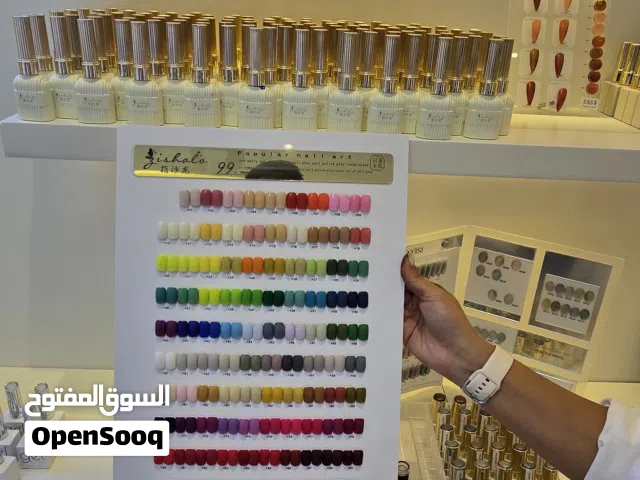 gel polish in different colors