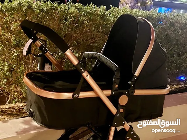 عربة اطفال جديدة استخدام مرة وحده
