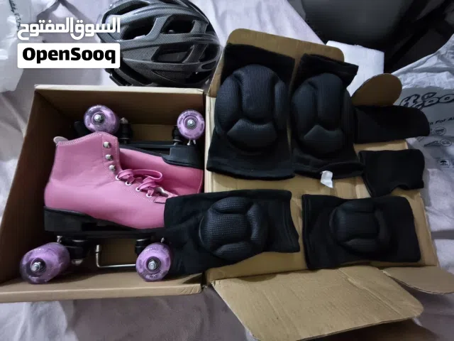 4 Wheels Roller Skates (Size 41 UK)