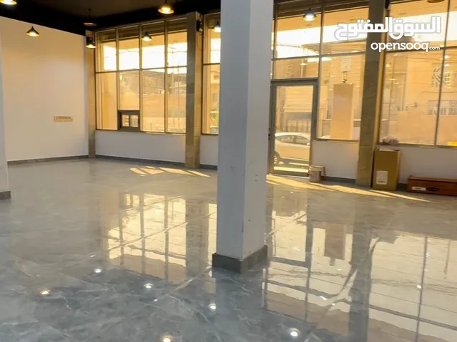 Unfurnished Full Floor in Basra Juninah