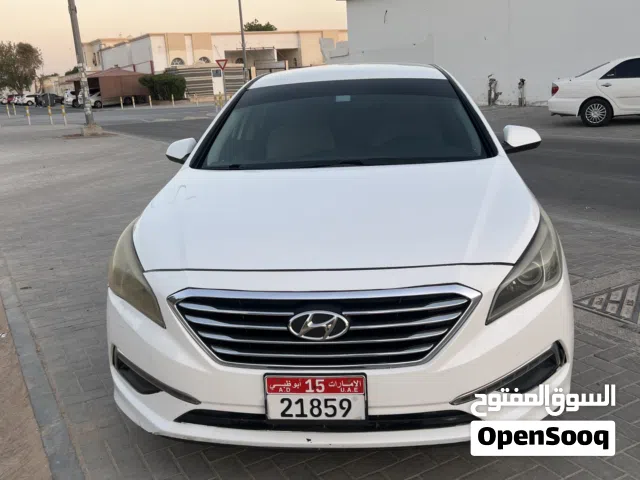 Hyundai Sonata SE 2.4L — 2015  For Sale