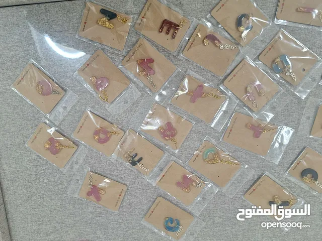 مجموعة تعليقات مفاتيح حروف إنجليزية – شغل يدوي كامل