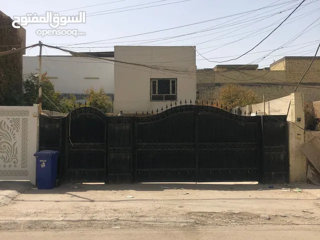220 m2 2 Bedrooms Townhouse for Sale in Baghdad Jadriyah