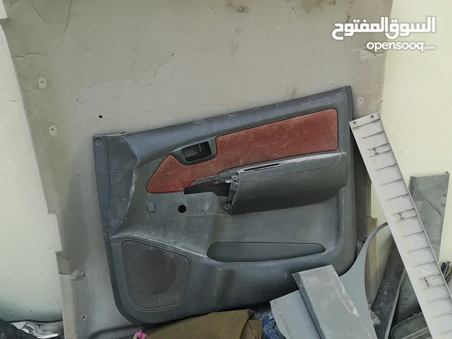 أثاث المقصورة الداخلية تويوتا هايلوكس 2010