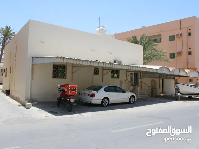 للبيع بيت في البديع على شارعين و زاوية بسعر مميز وموقع إستراتيجي ...