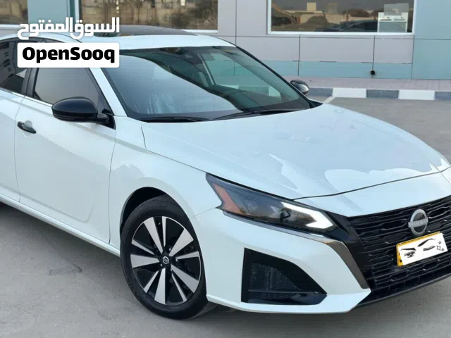 2022 نيسان التيما SV