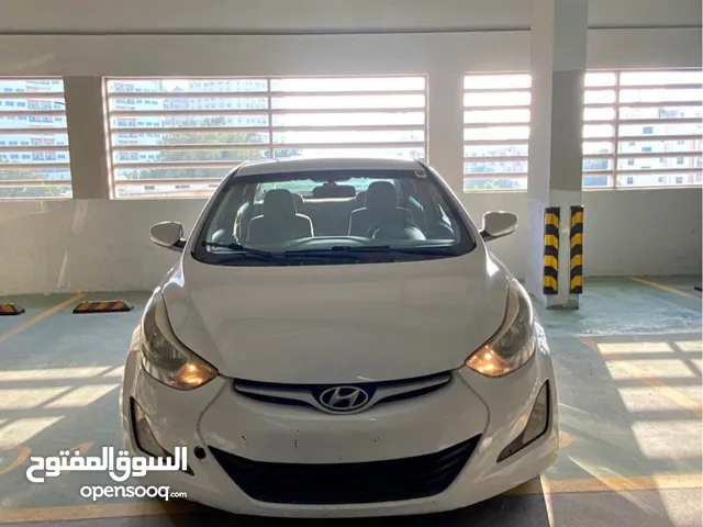 HYUNDAI ELANTRA