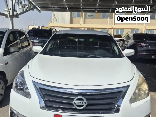 2015 نيسان التيما SV