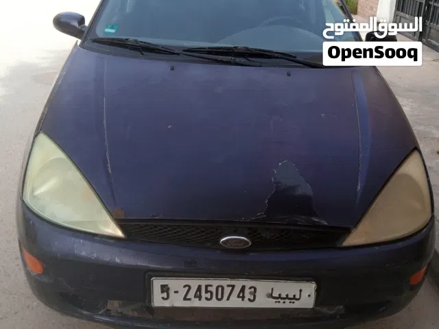 2000 فورد فوكس Standard