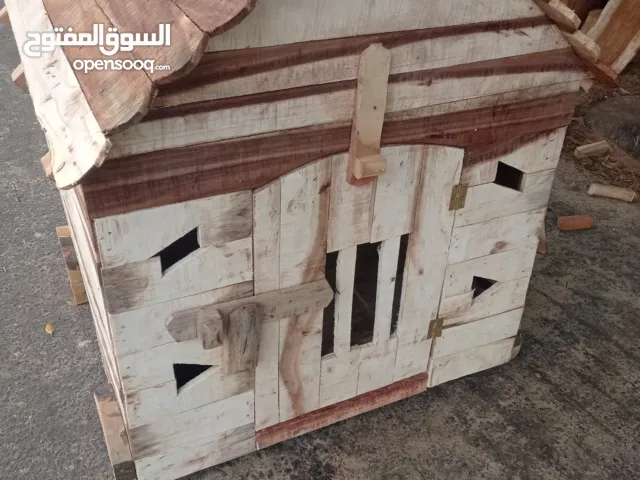 بيوت للكلاب والقطط جميع المقاسات من أجود أنواع أخشاب الأشجار الطبيعية التي تقاوم البكتيريا والحرارة