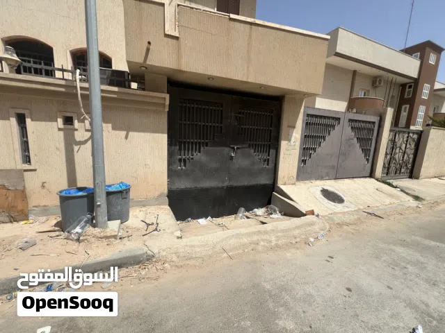 مخزن ريفوجي لأيجار