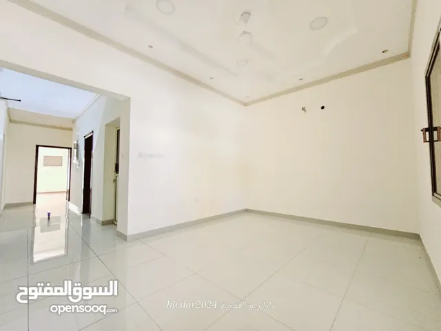 122 m2 2 Bedrooms Apartments for Rent in Muharraq Galaly