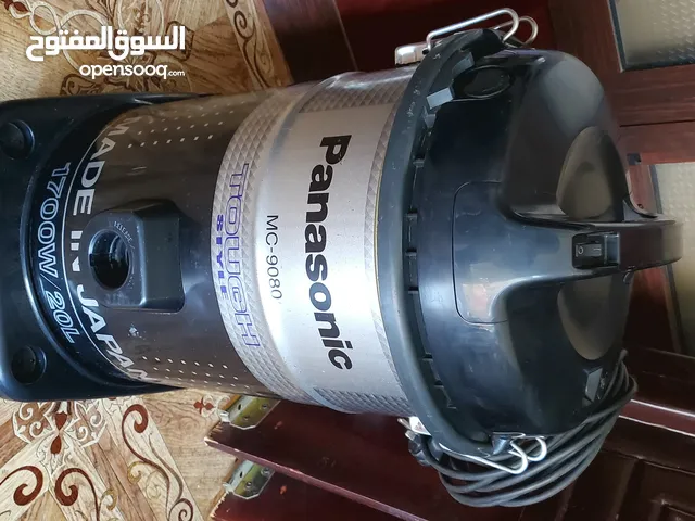 للبيع مكنسة كهربائية نوعيه Panasonic الاصلي عادها شفطها قوي جدآ نضيف كرت جميع توبعها موجوده بسعر