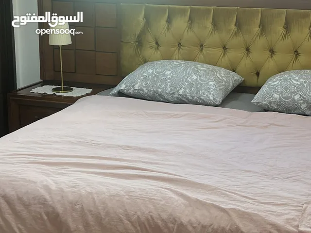 غرفة نوم ماستر بدون خزانة