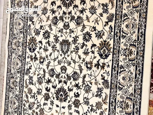 سجاد من ايكيا شبه جديدة