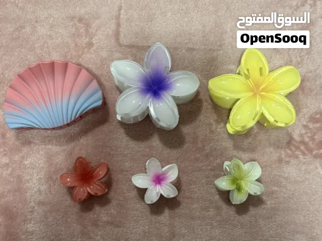 Flower and shell hair clips