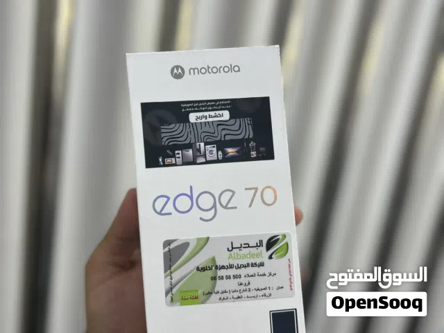 Motorolla edge 70 12RAM / 512GB 	  جديد مسكر بالكرتونة  كفالة الوكيل الرسمي وشركتنا 3 سنوات