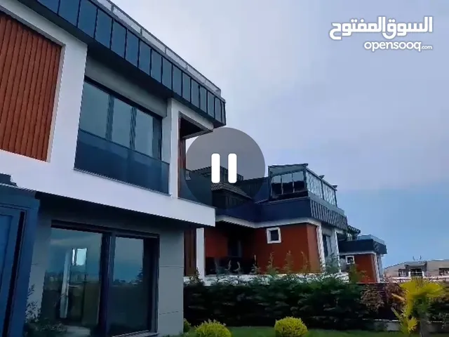400 m2 5 Bedrooms Villa for Sale in Istanbul Büyükçekmece