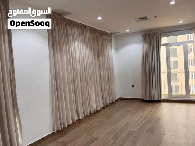 شقة للإيجار الشعب البحري