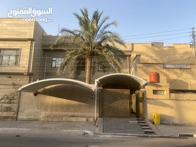 300 m2 More than 6 bedrooms Townhouse for Sale in Basra Tahseneya