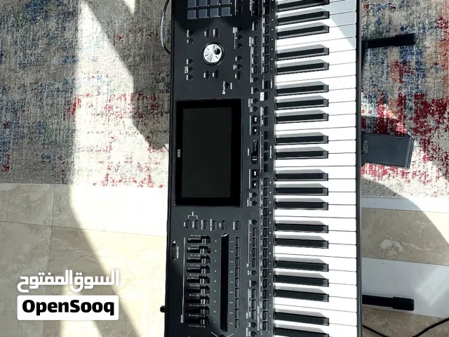 Roland PA5X Oriental Keyboard— Good working condition