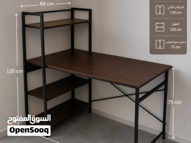 للبيع طاولة مناسبة للجيمنج والاستخدام المنزلي